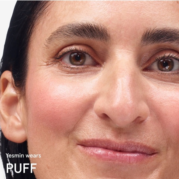 Glossier Cloud Paint in Puff NWT Dewy Gel Cream Blush - Picture 5 of 16